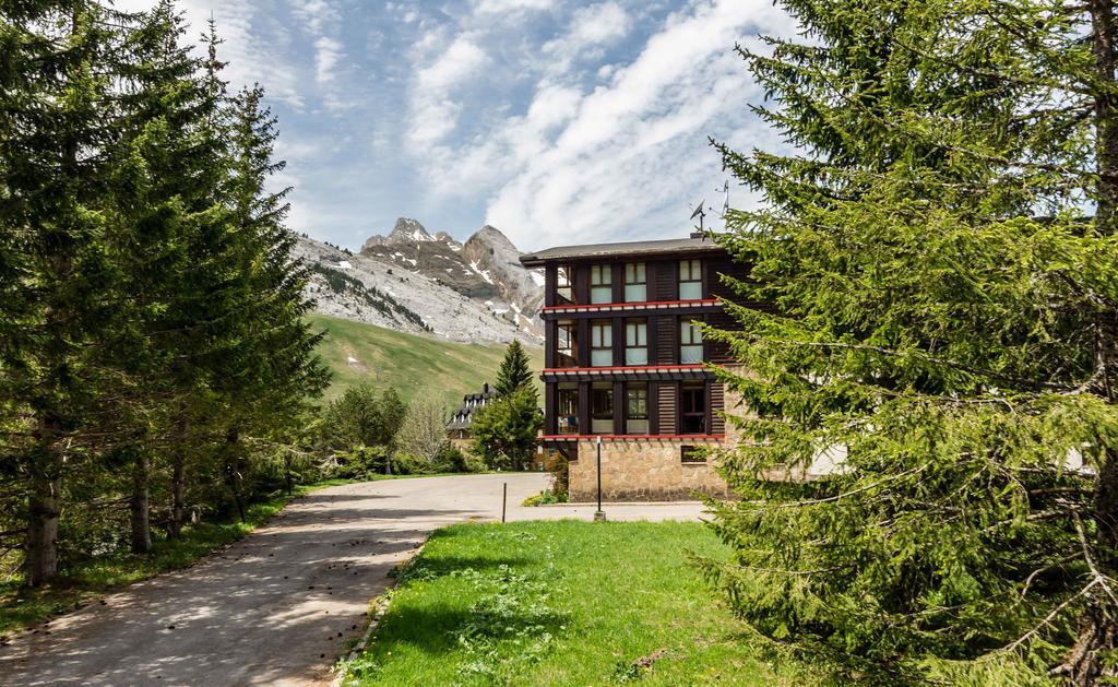 Snoe Hotel Candanchú Kültér fotó