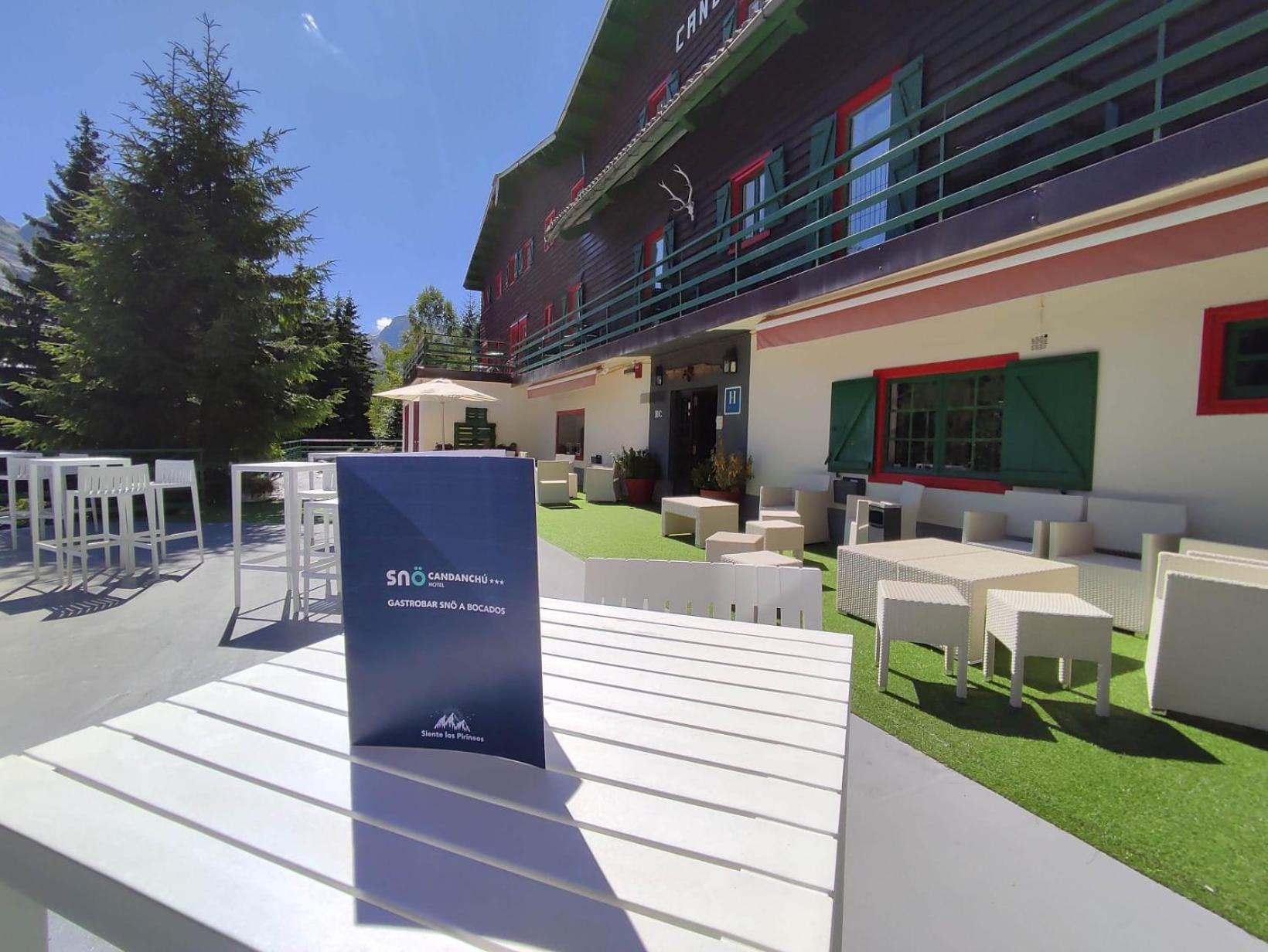 Snoe Hotel Candanchú Kültér fotó