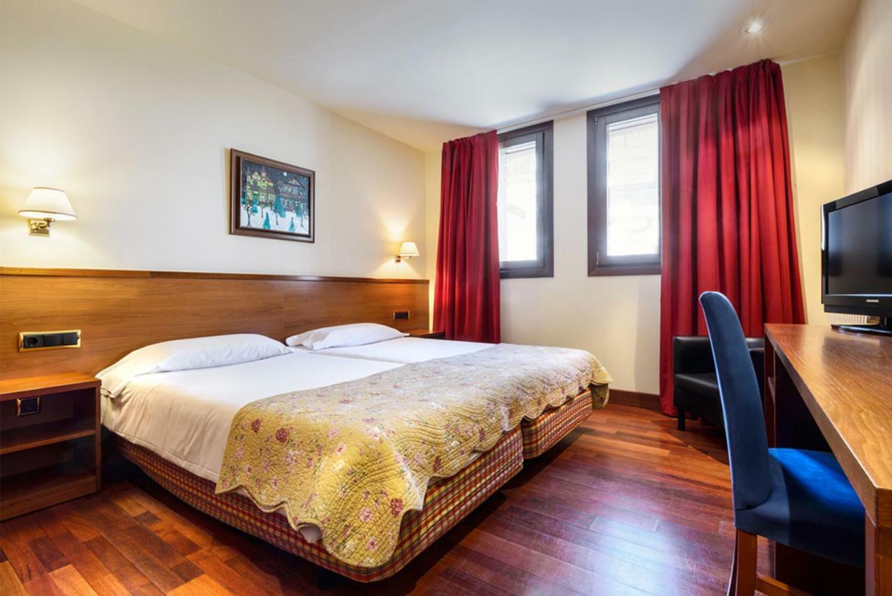 Snoe Hotel Candanchú Kültér fotó
